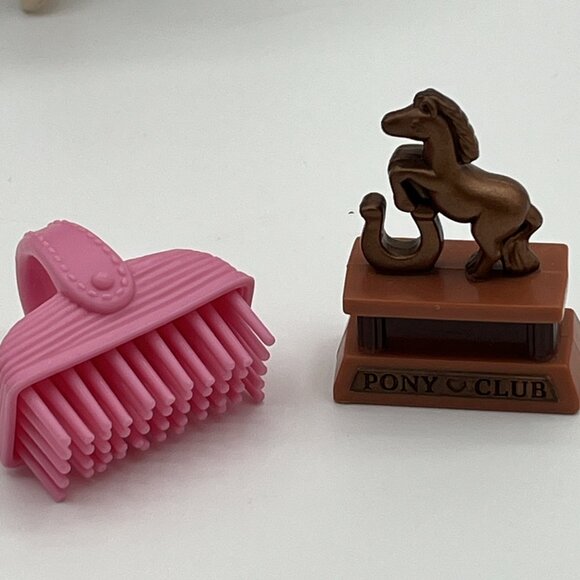 Fisher Price Loving Family 2000 Western Horse “Dusty” with Saddle & Accessories - Picture 4 of 16